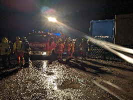 PXL 20230217 172555521 thumb